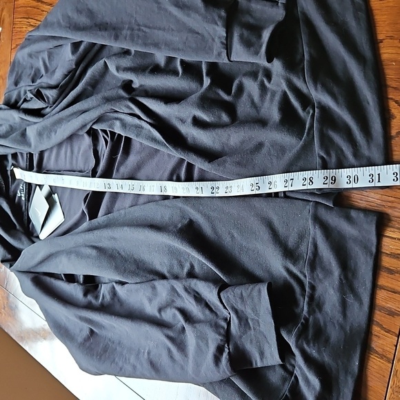 Nike Dri Fit Black Twist Front Cardigan Jacket XL NWT - Picture 16 of 16